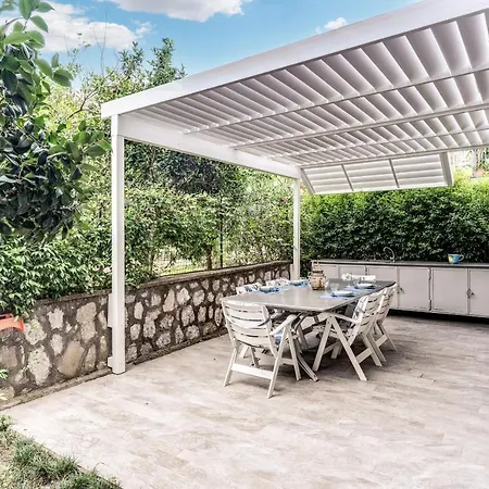 Il Canto Delle Sirene Apartman